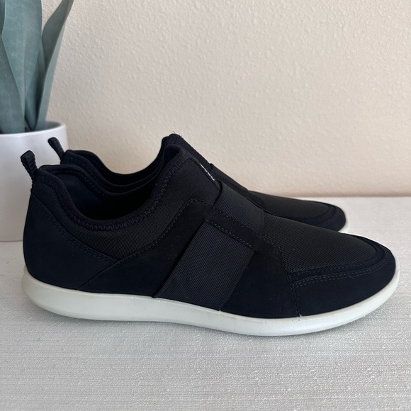 New ECCO Sense Li Black Mesh Light Slip On Casual Sneakers Women’s EU40 US9-9.5 - Picture 6 of 13